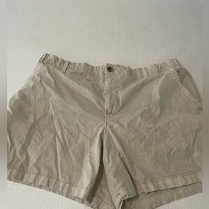 Old Navy women’s chino tan shorts